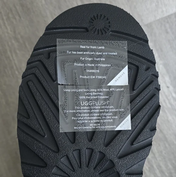 UGG NEW IN BOX‼️UGG Women's Black Shearling Boots - Picture 6 of 8